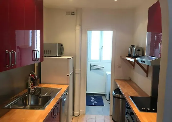 Apartment Charming In Montmartre *