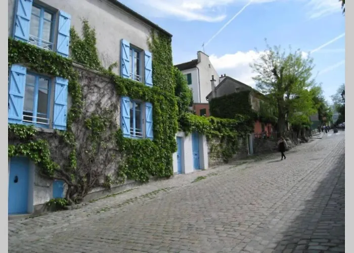 Charming In Montmartre * Paris