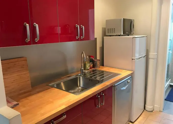 Apartment Charming In Montmartre Paris