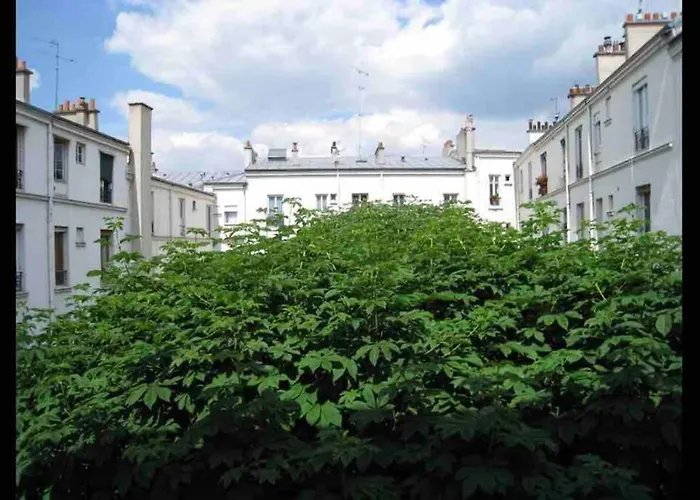 Charming In Montmartre * Paris