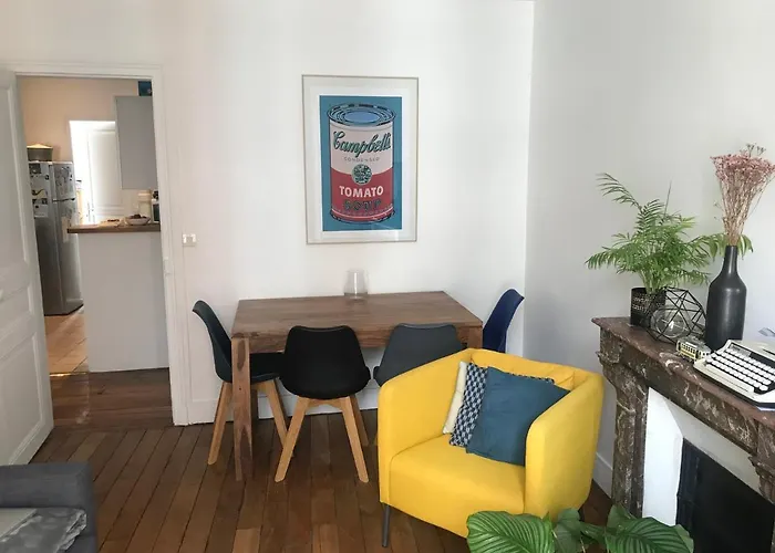 Apartment Charming In Montmartre Paris